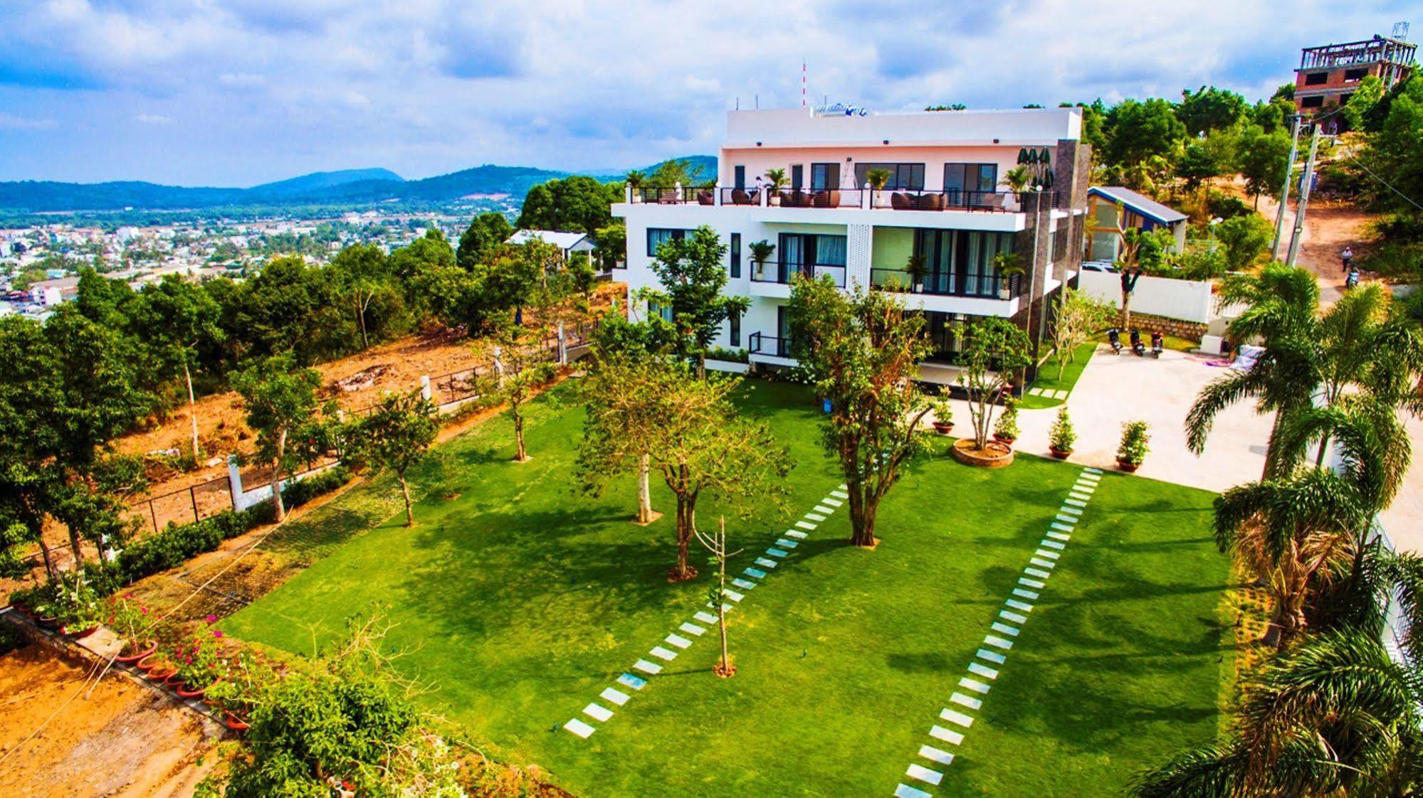 881 Lam Ha Pool Resort Дуонг-Донг Экстерьер фото