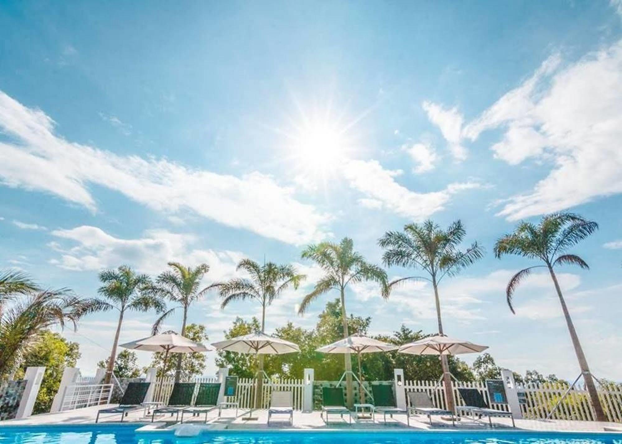 881 Lam Ha Pool Resort Дуонг-Донг Экстерьер фото