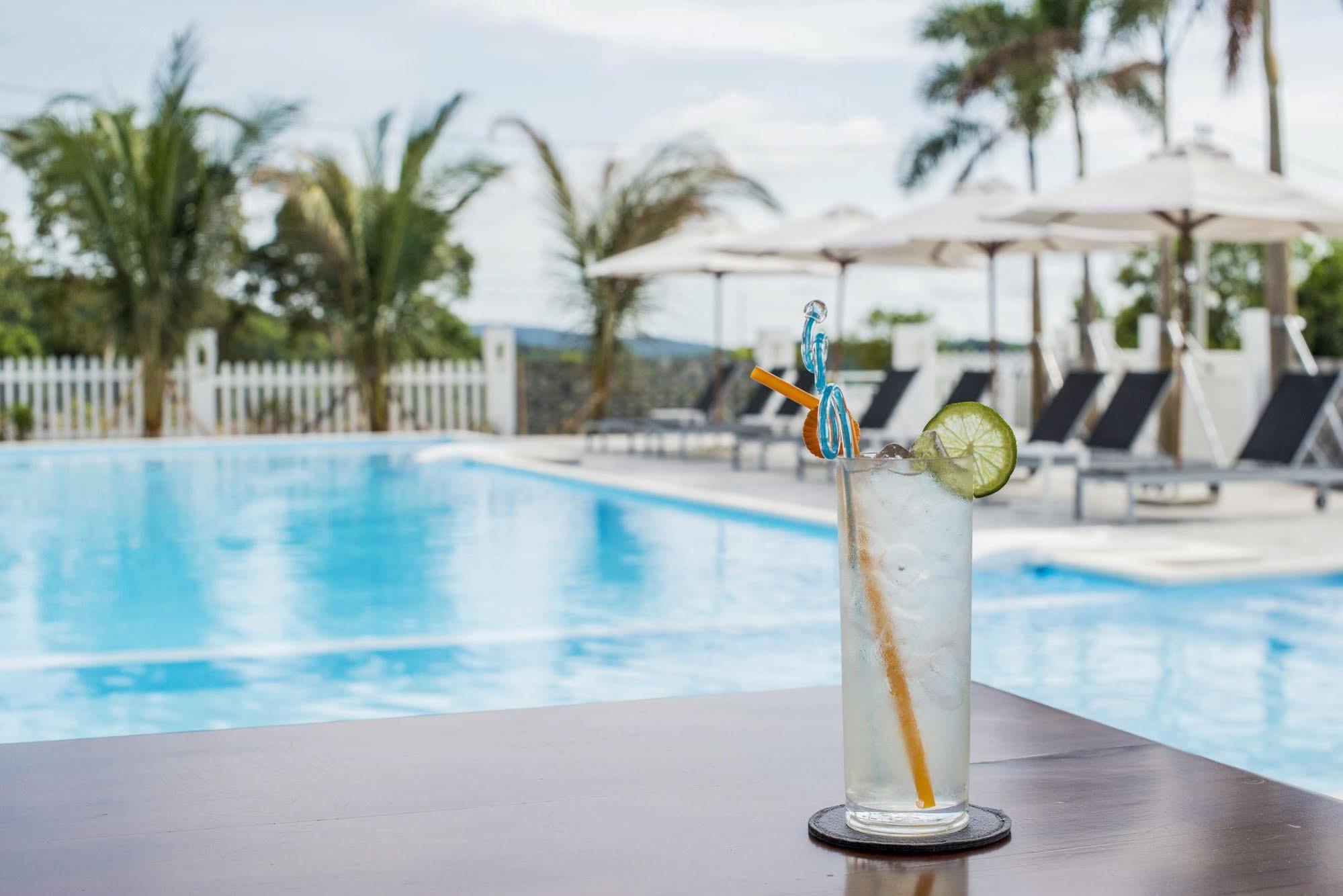 881 Lam Ha Pool Resort Дуонг-Донг Экстерьер фото